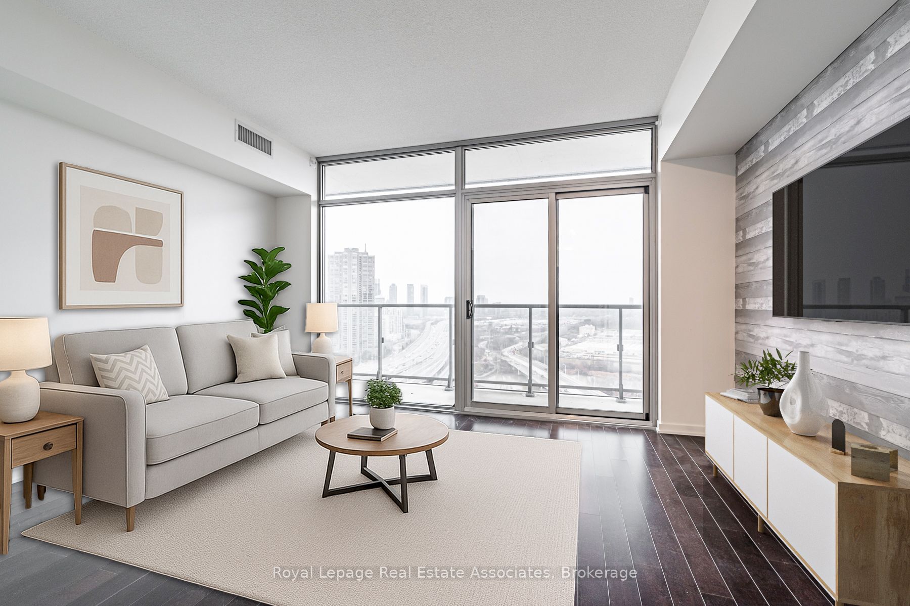 105 The Queensway N/A 2206