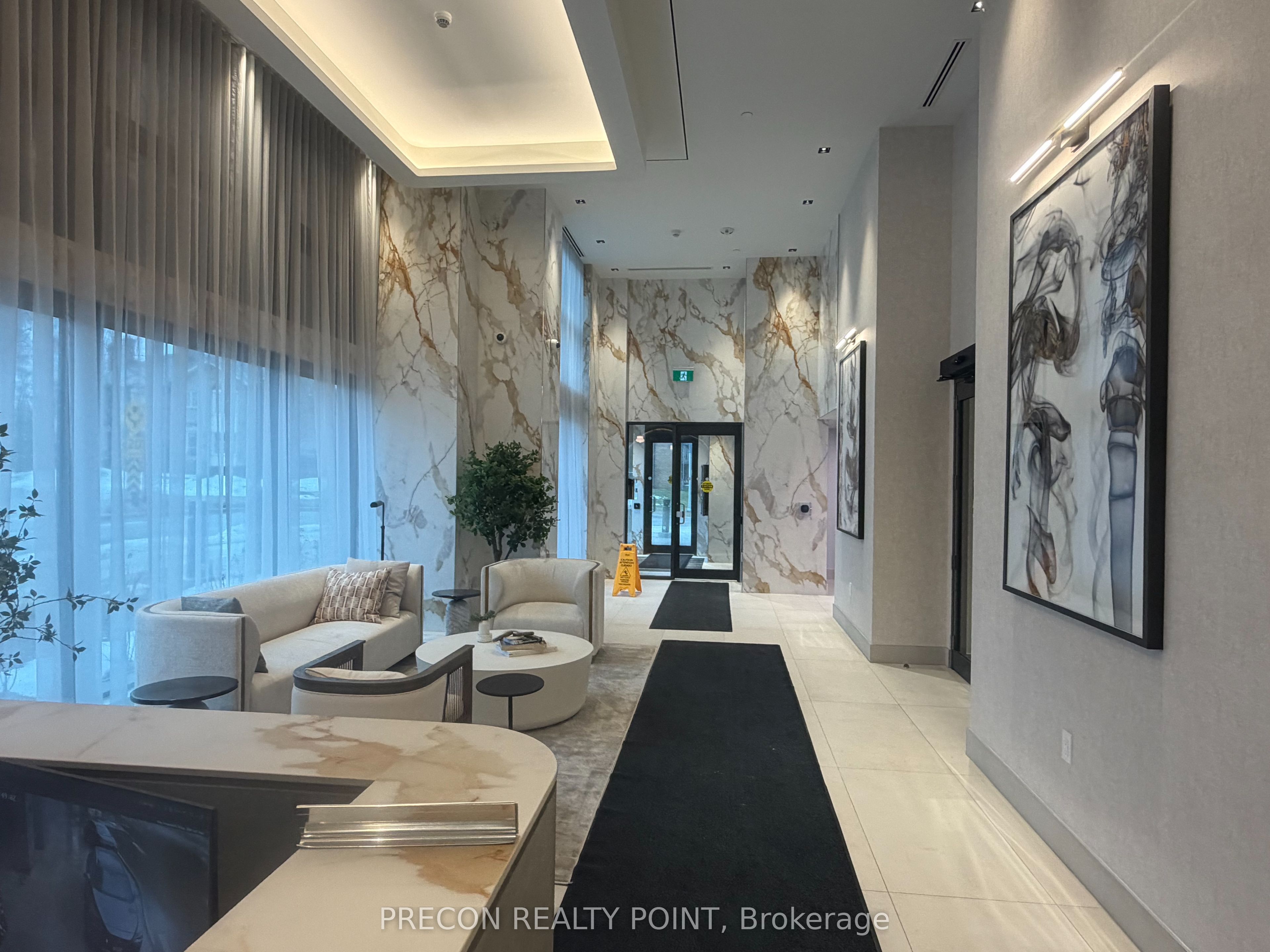 2088 James Street W 1112