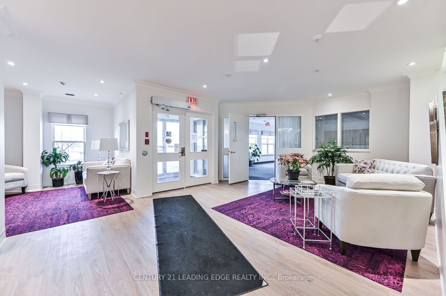 100 Anna Russell Way PH2