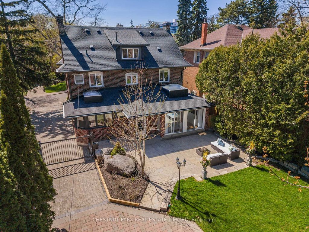 Photo of 35 Weybourne Crescent, Toronto, ON M4N 2R4 (MLS # C13058370)