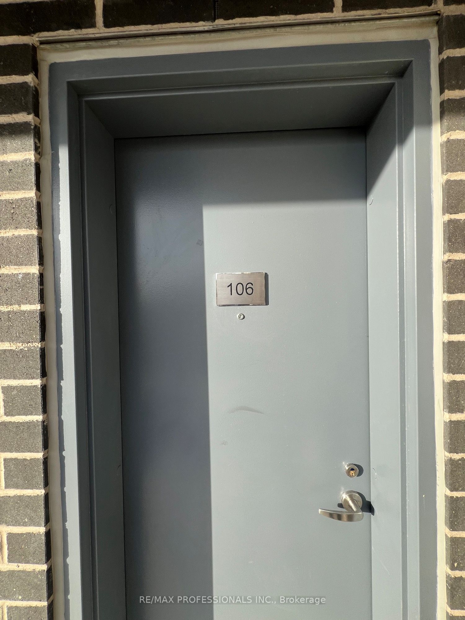 62 Dixfield Drive 106
