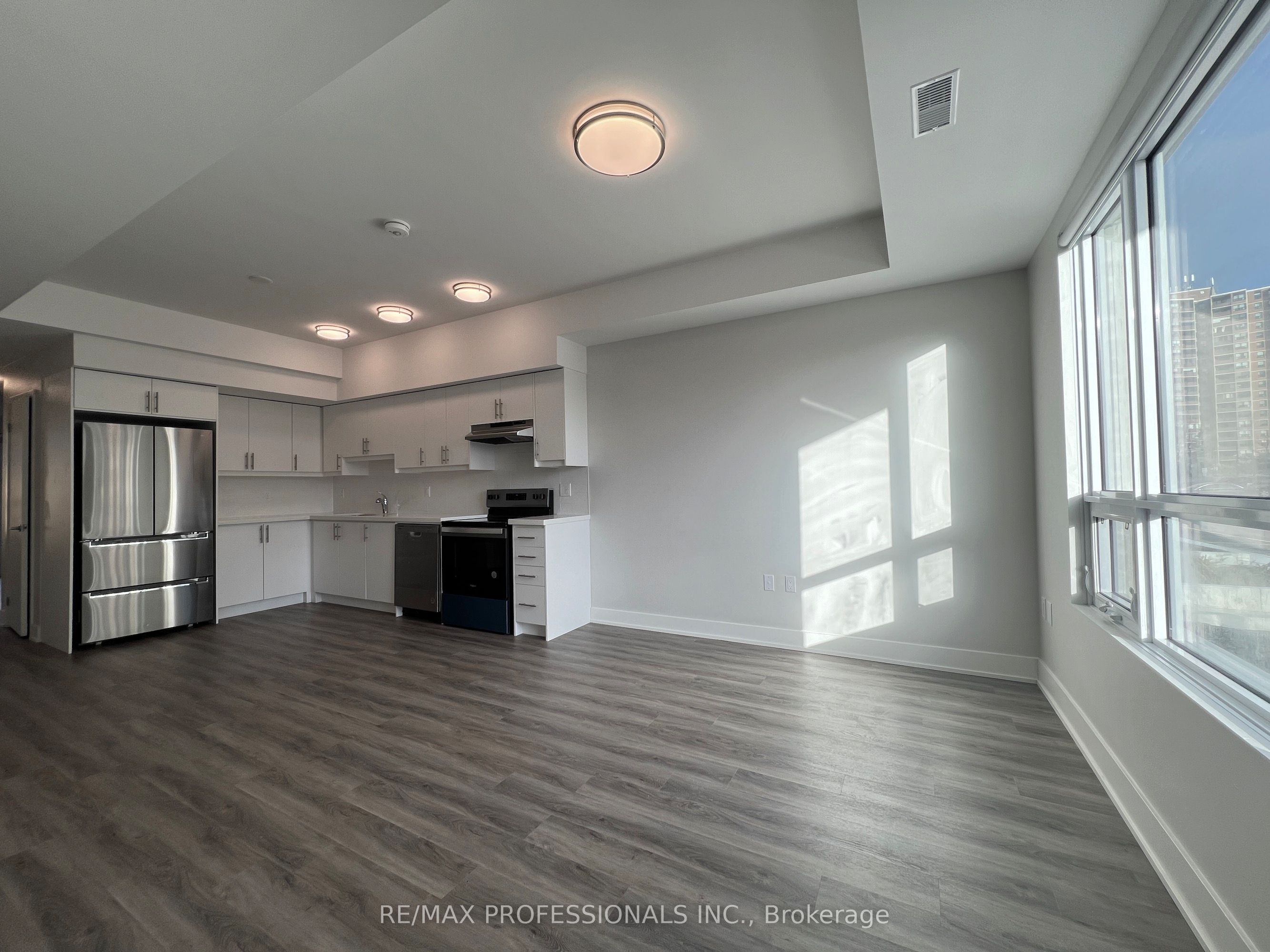 62 Dixfield Drive 106