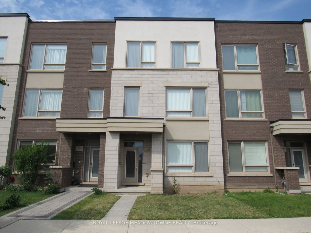 Photo of 3129 Ernest Appelbe Boulevard, Oakville, ON L6H 0N8 (MLS # W13433386)