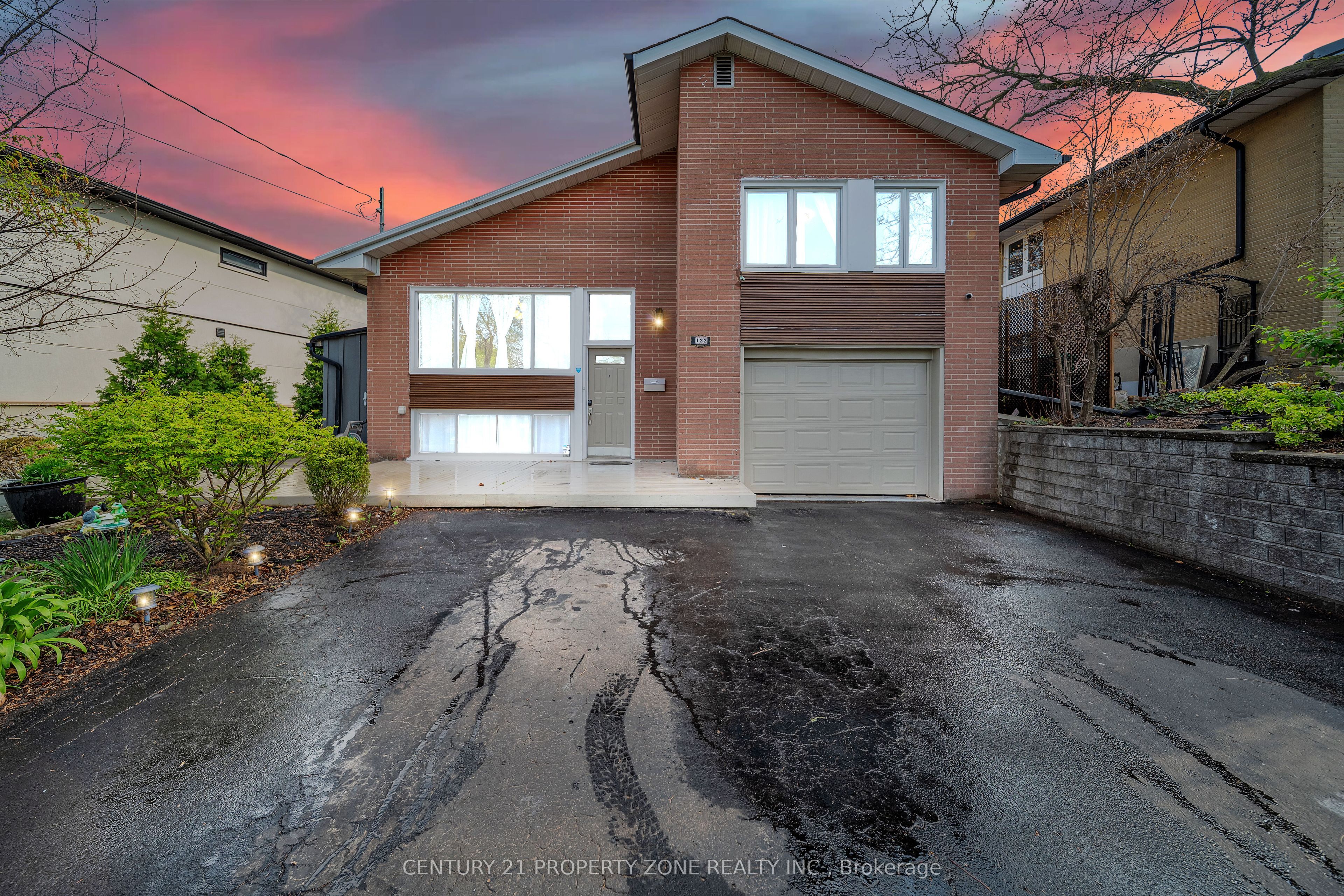 122 Vista Boulevard