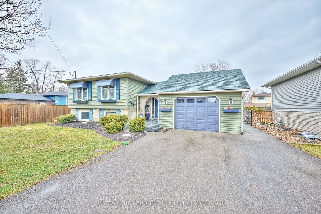 Photo of 698 Buffalo Road, Fort Erie, ON L2A 5T6 (MLS # X12700226)