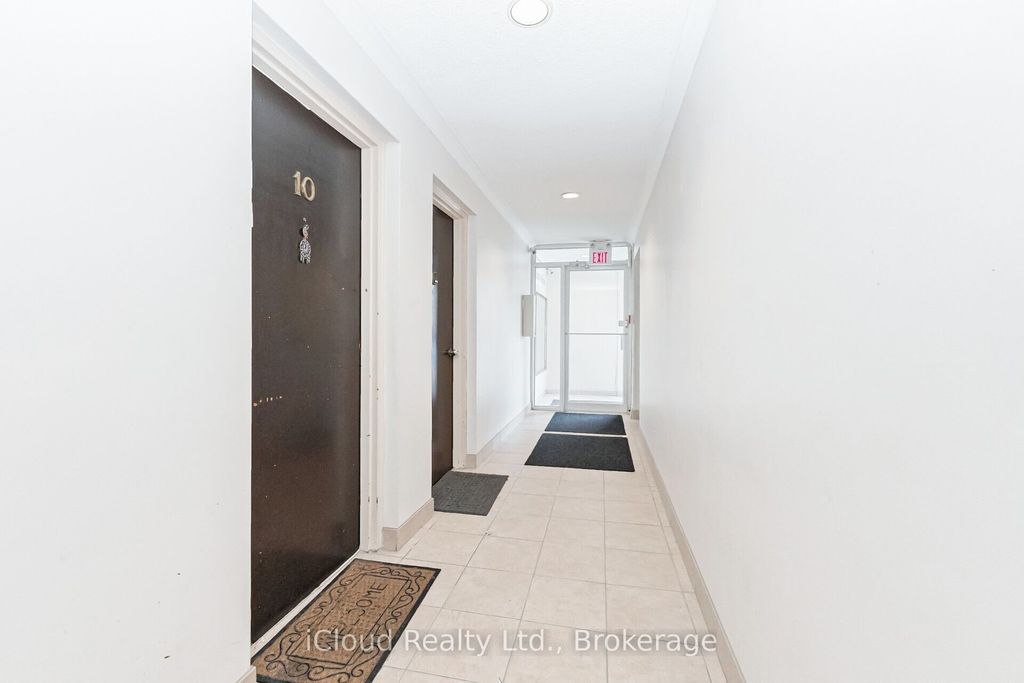 Photo of 40 Rabbit Lane #10, Toronto, ON M9B 5S6 (MLS # W12439824)