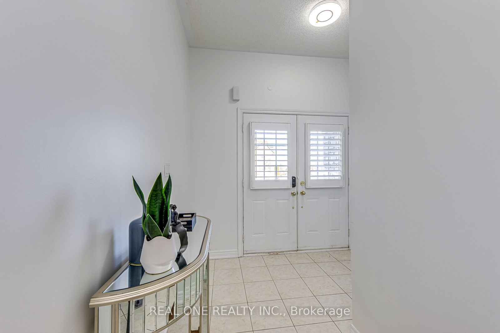 1331 Kestell Boulevard