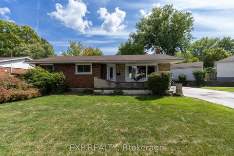 Property photo of 2896 portage road, niagara falls, ON l2j 2j5
