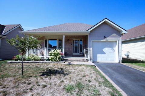 Photo of 20 Edwin Crescent, Tillsonburg, ON N4G 5H3 (MLS # X12380029)