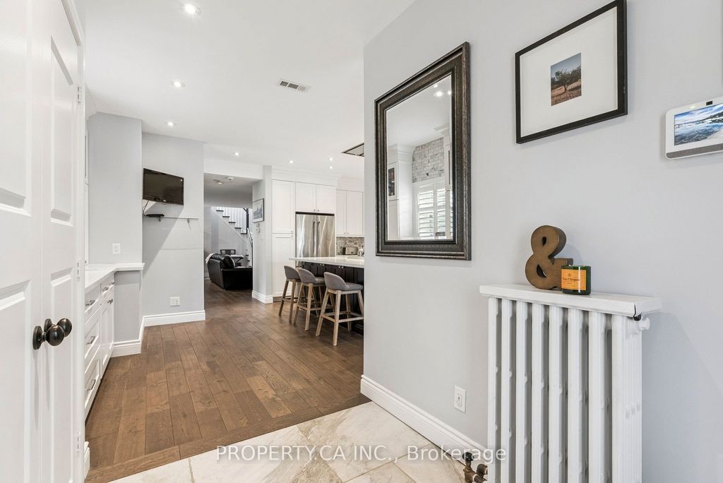 Photo of 1628 Woodbine Heights Boulevard, Toronto, ON M4B 3A5 (MLS # E12992626)