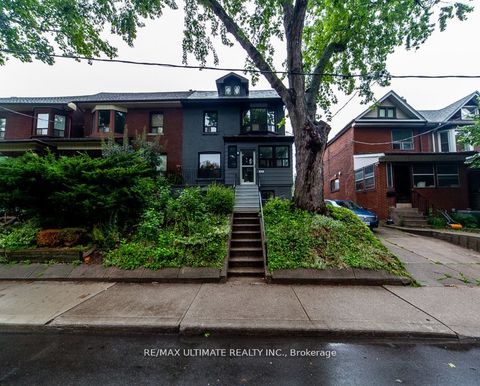 421 Grace Street Toronto ON M6G 3A8