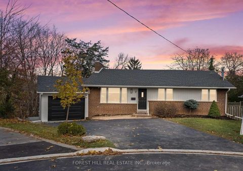 7 ISHERWOOD Court BSMT Mississauga ON L5M 1E6