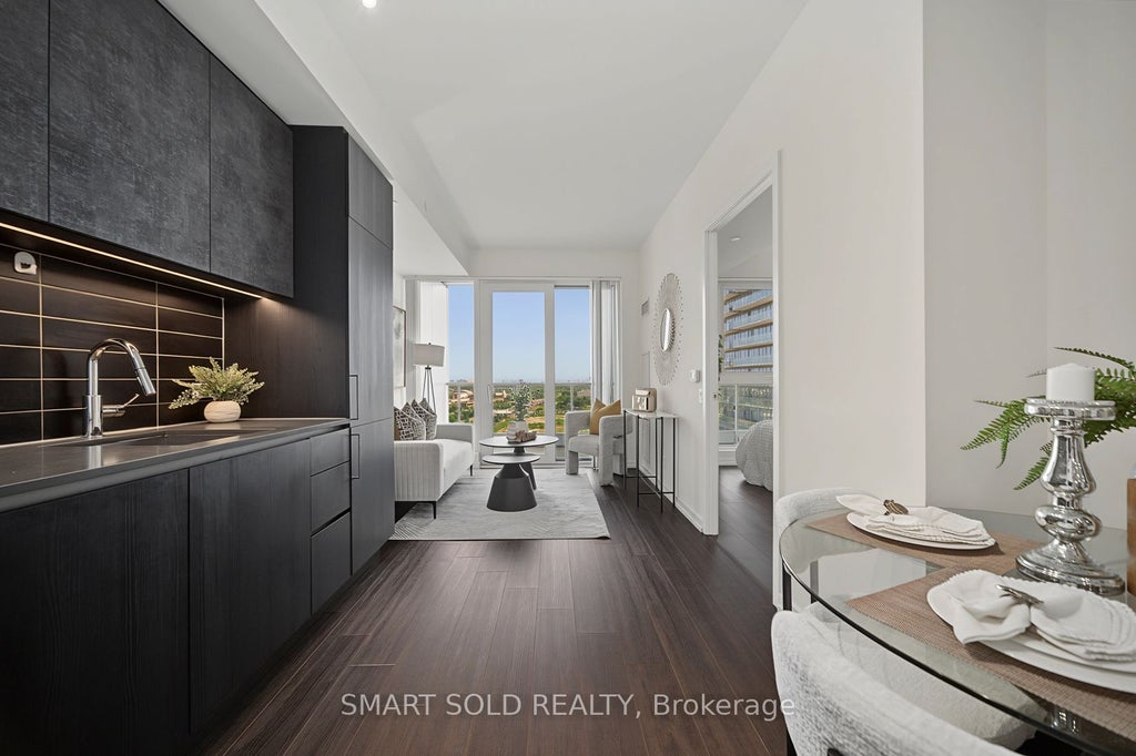 Photo of 1000 Portage Parkway #906, Vaughan, ON L4K 0L1 (MLS # N13516978)