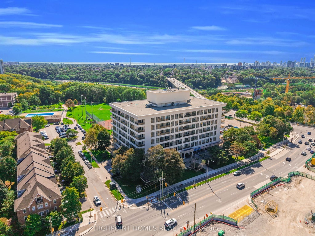 Photo of 1 Leaside Park Drive #421, Toronto, ON M4H 1R1 (MLS # C13782746)