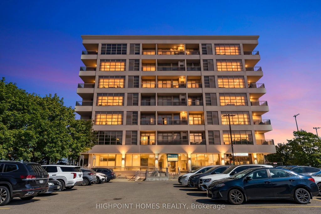 Photo of 1 Leaside Park Drive #421, Toronto, ON M4H 1R1 (MLS # C13782746)