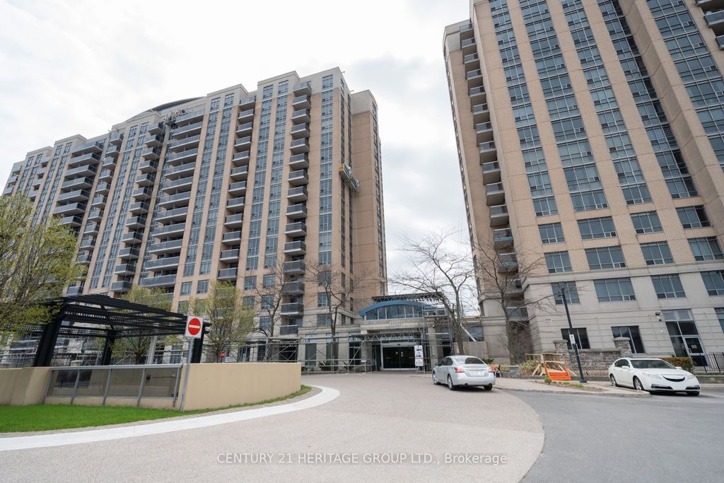 Photo of 8 Mondeo Drive #415, Toronto, ON M1P 5C7 (MLS # E13046044)