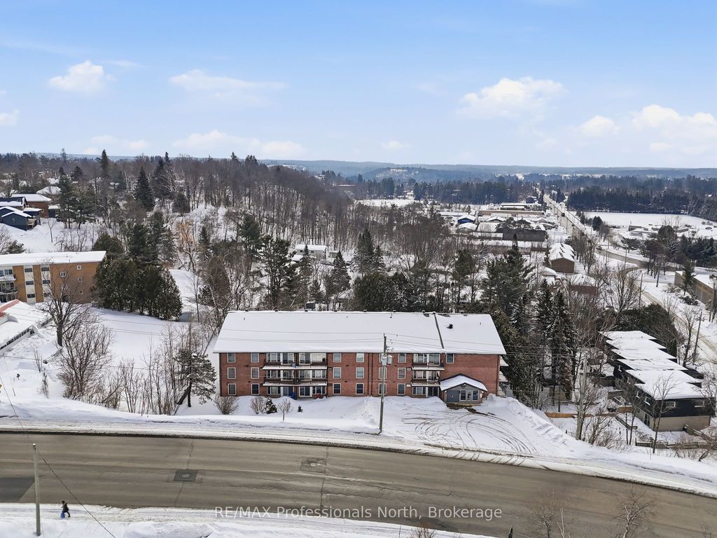 Photo of 38 Monck Road #105, Bracebridge, ON P1L 1P4 (MLS # X12858542)