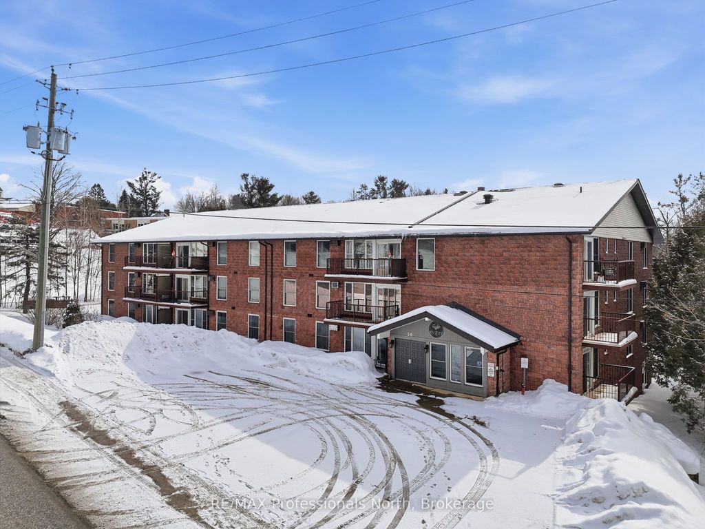 Photo of 38 Monck Road #105, Bracebridge, ON P1L 1P4 (MLS # X12858542)