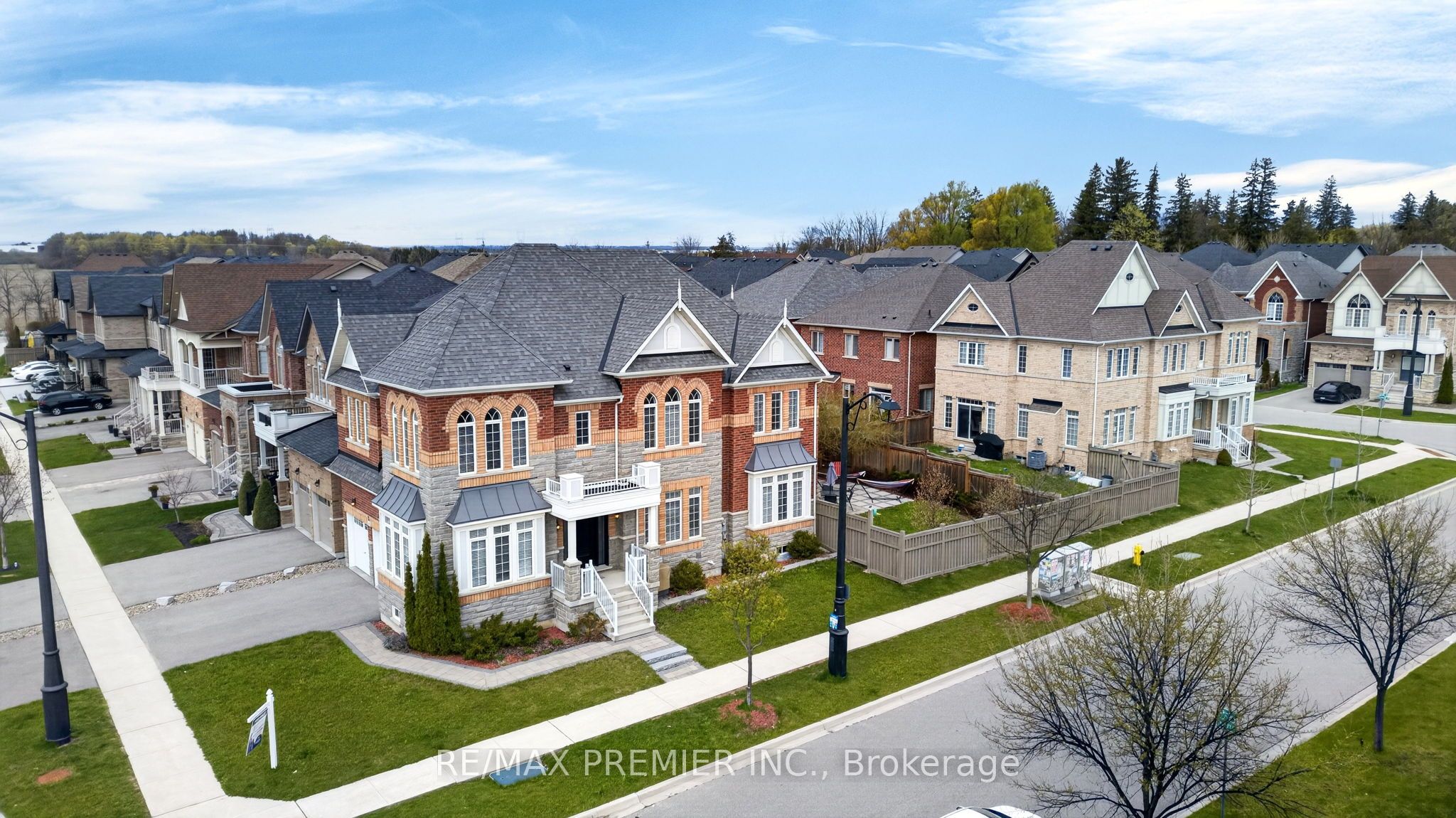 66 Red Tree Drive