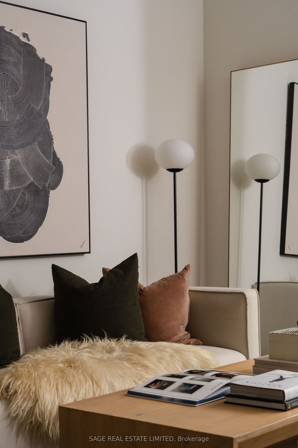 Photo of 110B Palmerston Avenue, Toronto, ON M6J 1J1 (MLS # C12546942)