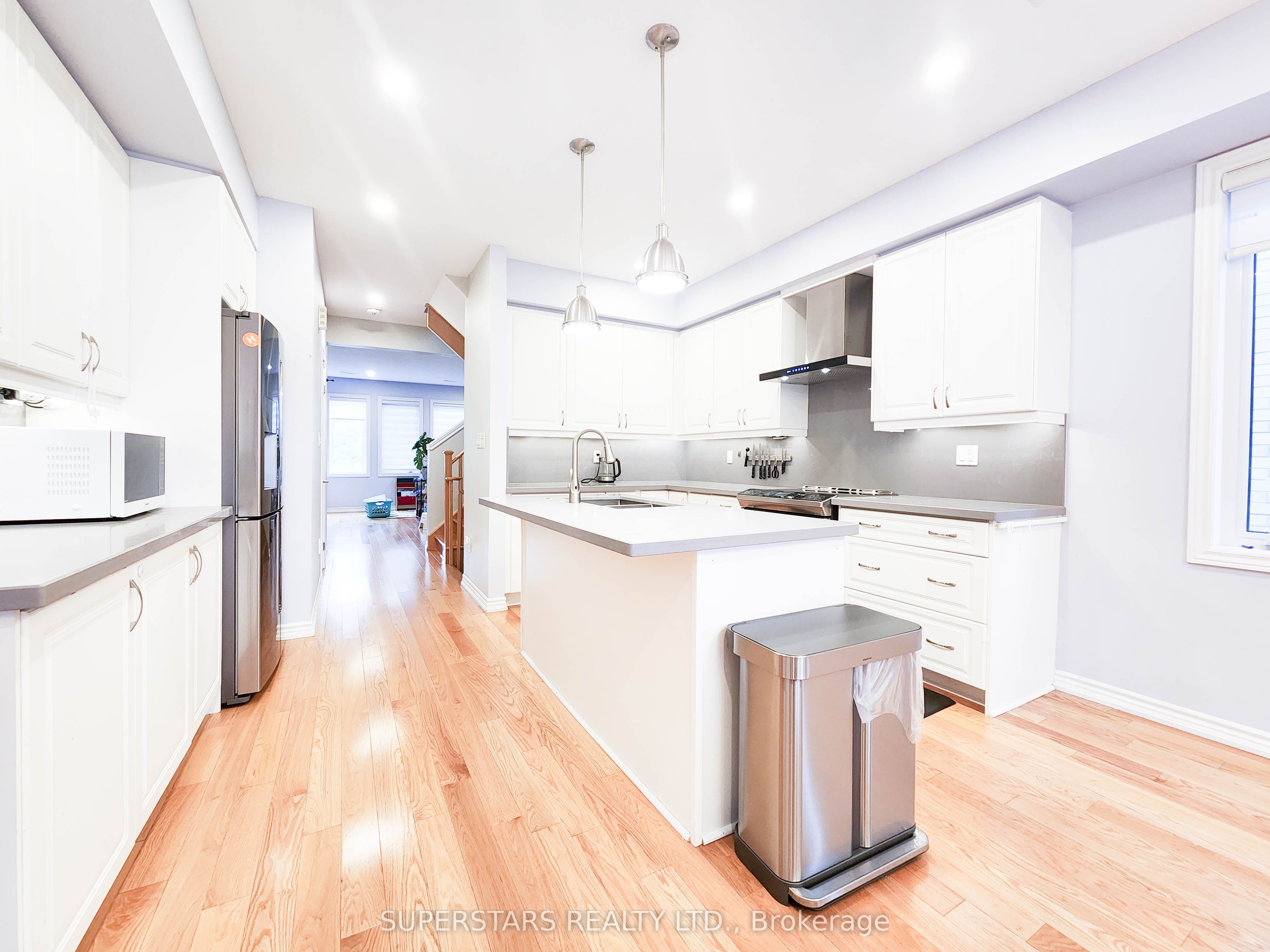 222 William Forster Road