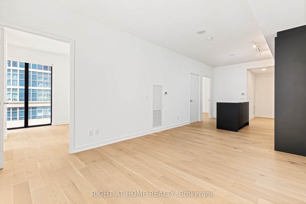 Photo of 25 richmond Street E #315, Toronto, ON M5C 0A6 (MLS # C13853078)