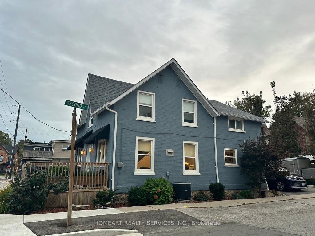 Photo of 18 Edward Street, Whitchurch-Stouffville, ON L4A 1A4 (MLS # N13846424)
