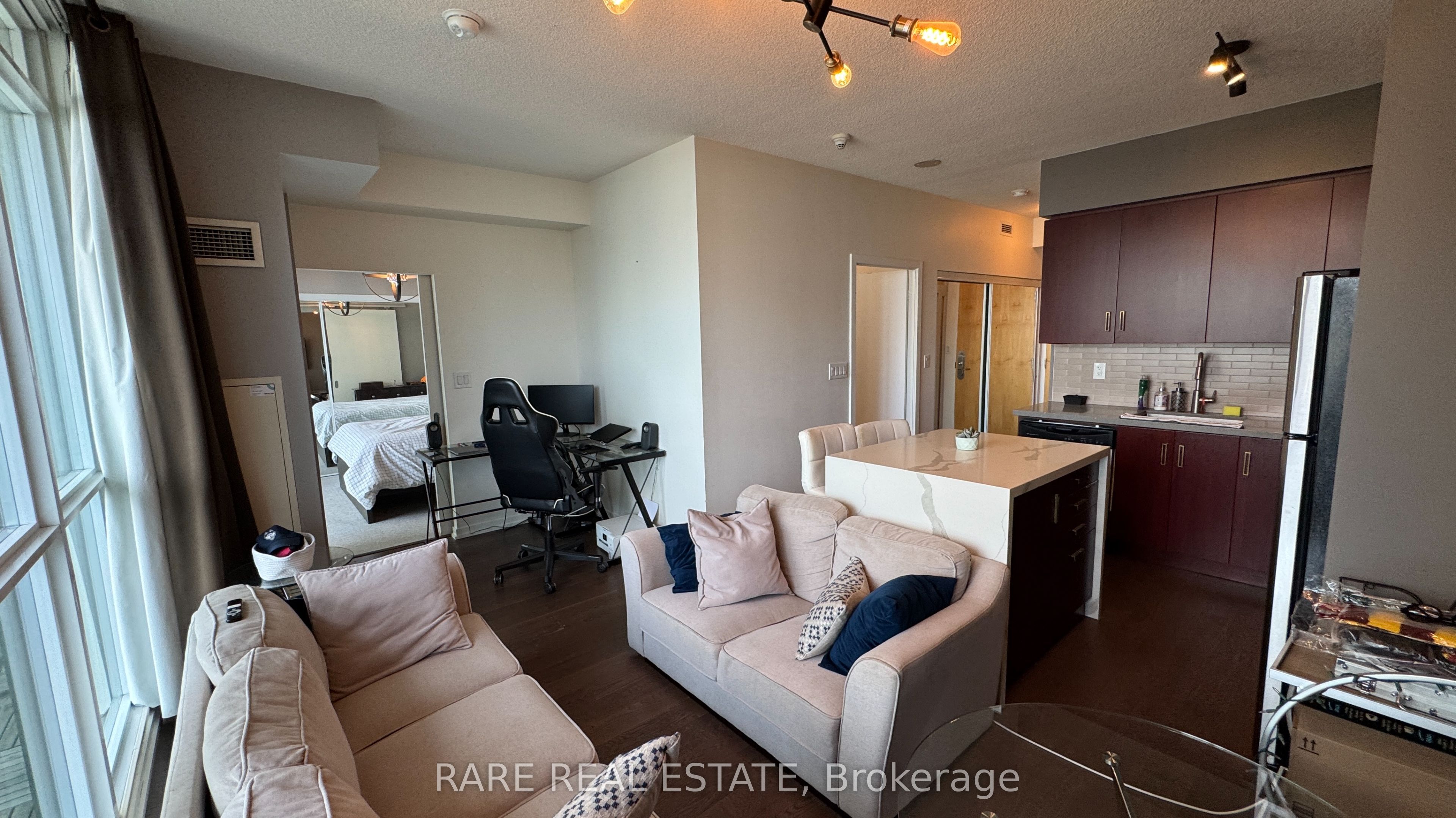 55 Bremner Boulevard 4503