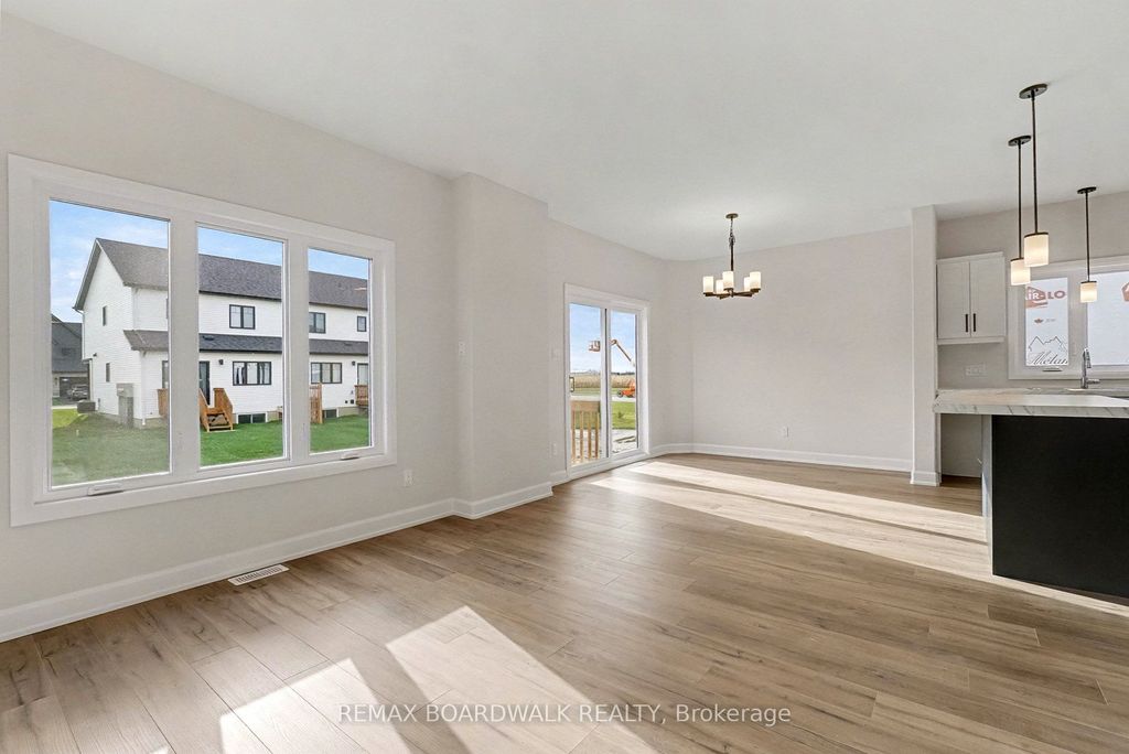 Photo of 408 FALCON Lane, Russell, ON K4R 1E5 (MLS # X12899448)