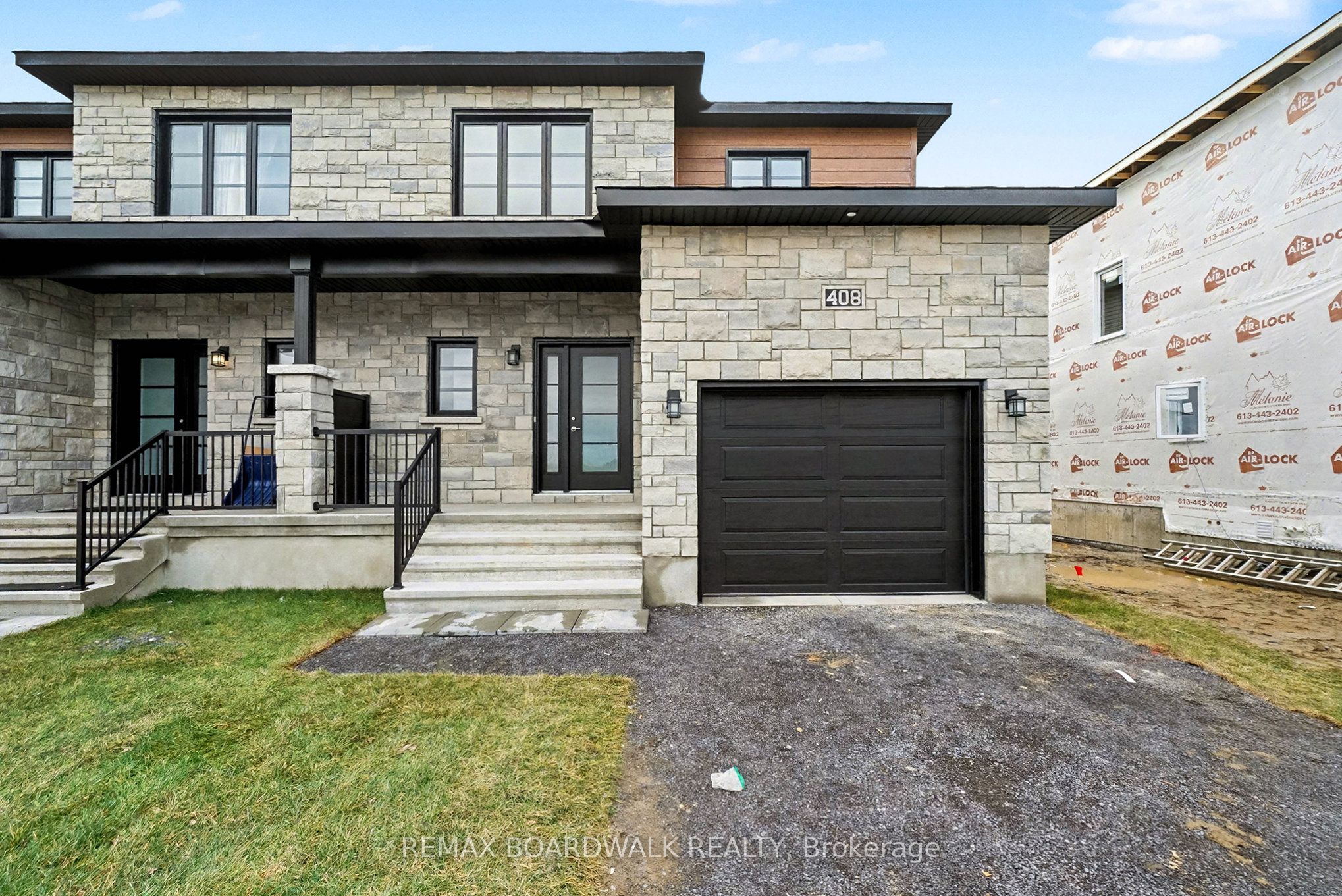 Photo 1 of 22 — 408 FALCON Lane, Russell, ON K4R 1E5