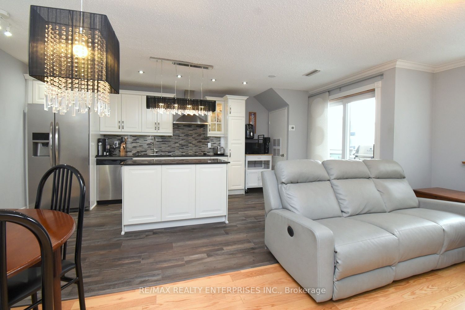 2001 Bonnymede Drive 119