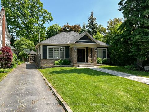 415 Queen Mary Drive Oakville ON L6K 3M2
