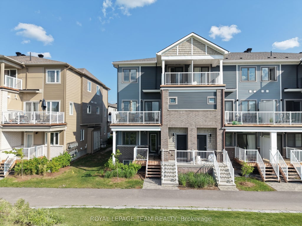 Photo of 1022 Chapman Mills Drive, Barrhaven, ON K2J 7J2 (MLS # X14034656)