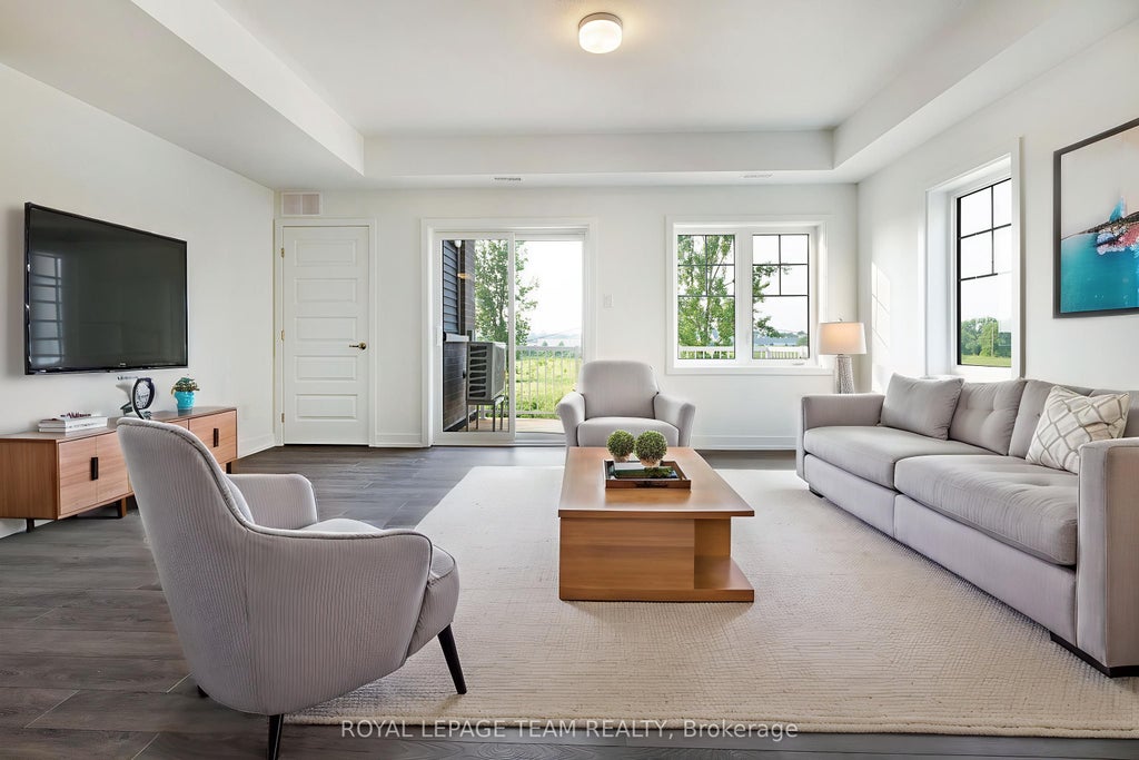 Photo of 1022 Chapman Mills Drive, Barrhaven, ON K2J 7J2 (MLS # X14034656)