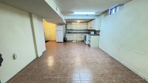 316 Valleymede Drive Basement Richmond Hill ON L4B 2E1