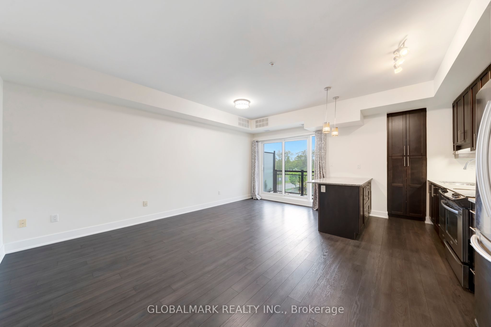 128 Garden Drive 322