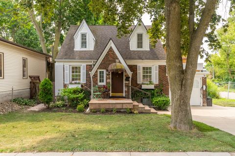 Property photo of 161 herbert street, waterloo, ON n2j 1t3