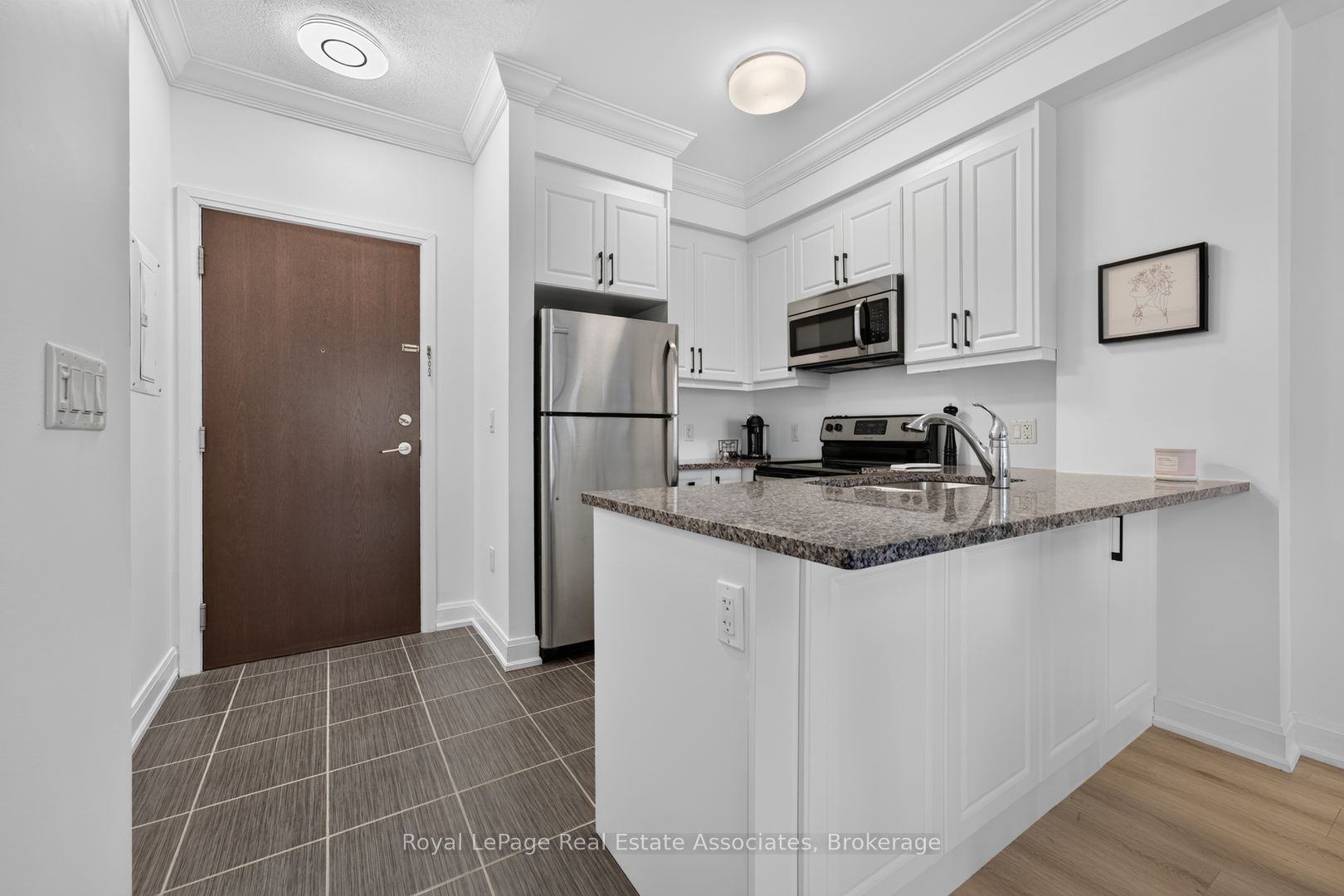 216 Oak Park Boulevard 214