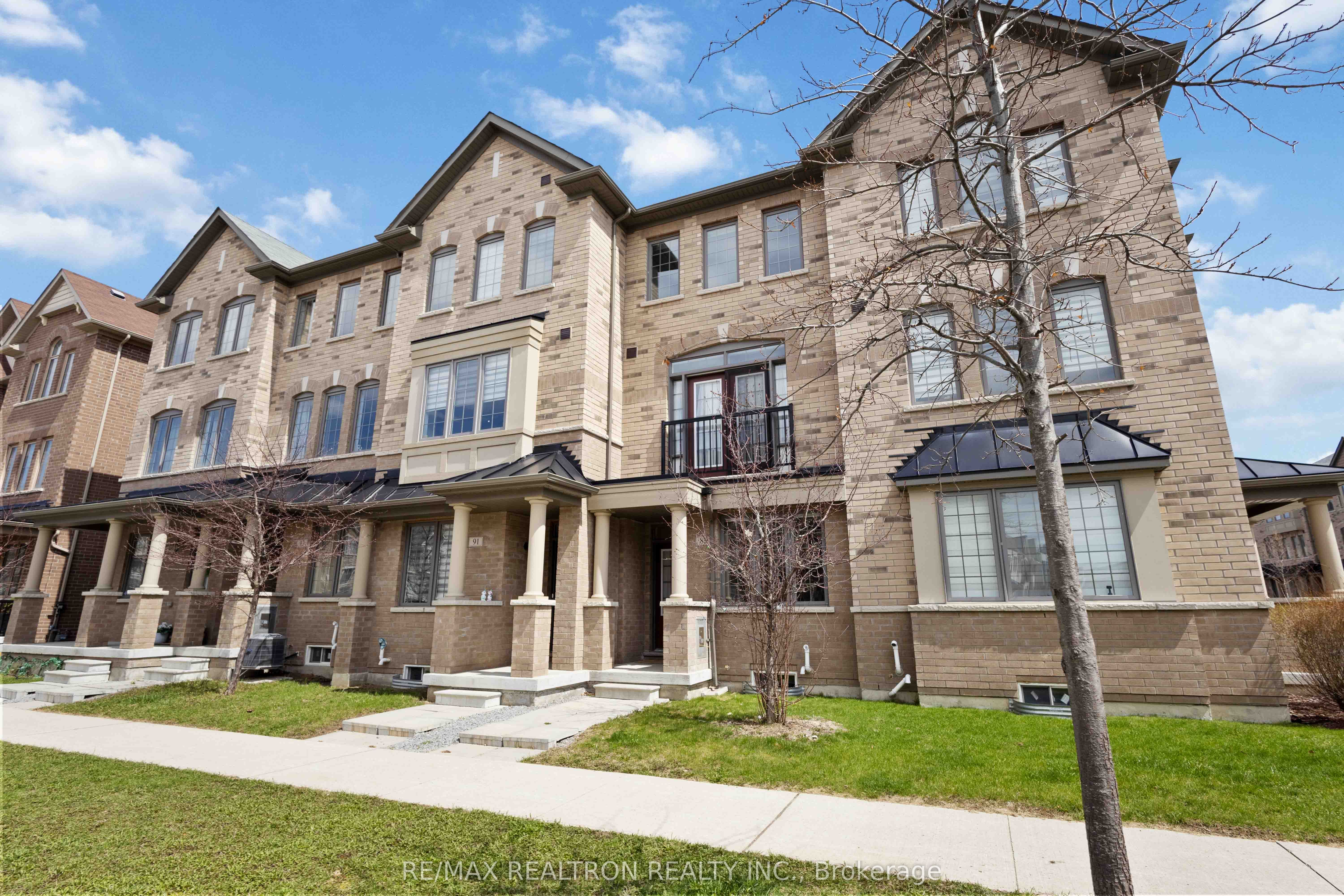 89 Cornell Centre Boulevard