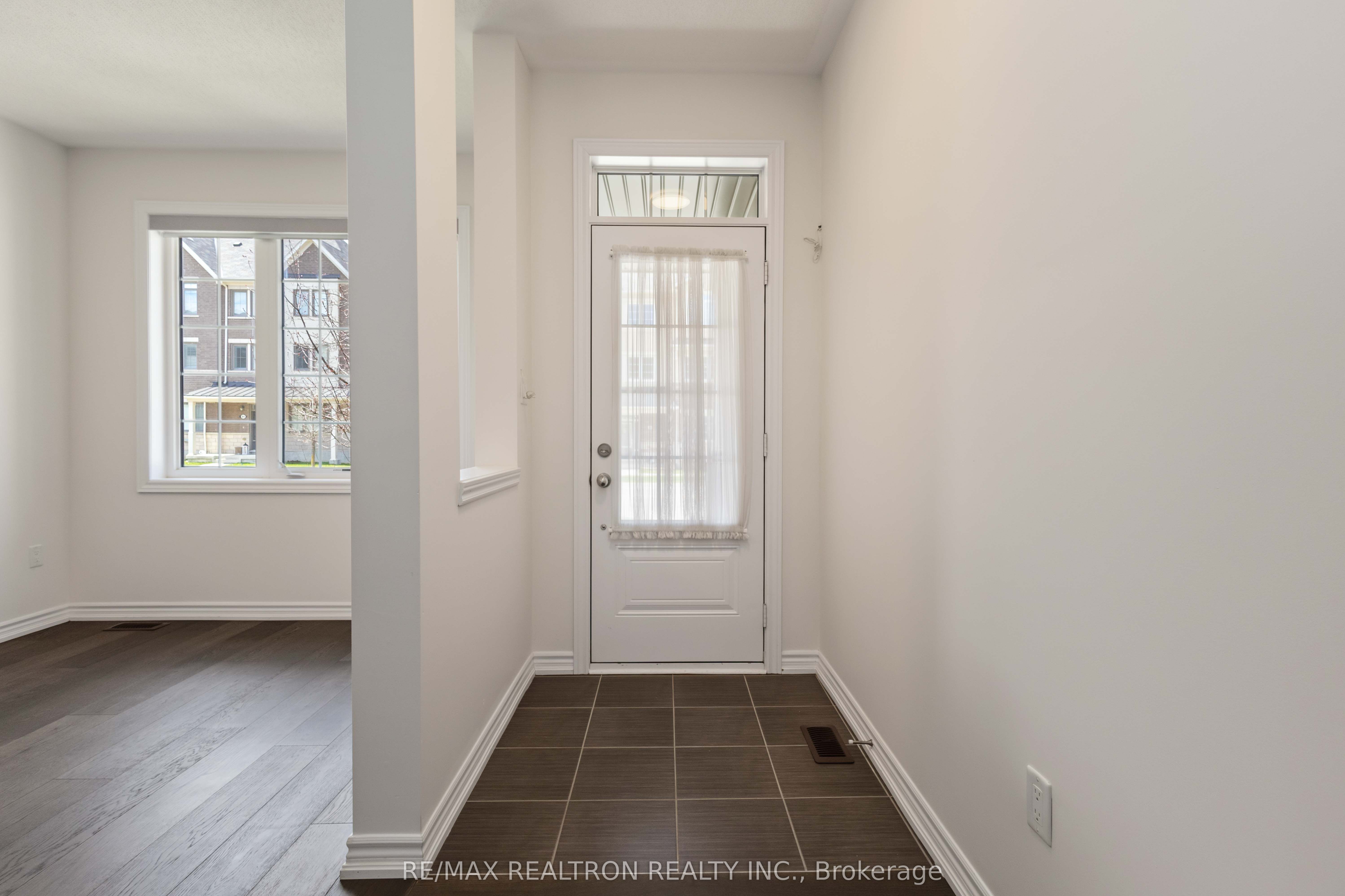 89 Cornell Centre Boulevard