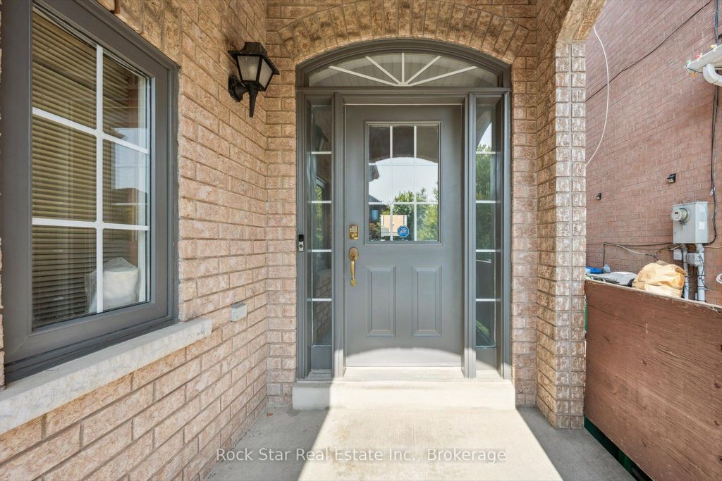 Photo of 128 Nathaniel Crescent, Brampton, ON L6Y 5M3 (MLS # W12398269)
