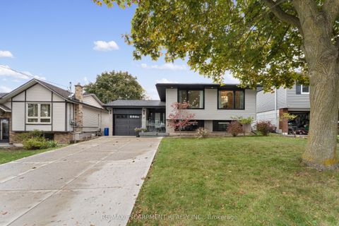 Photo of 168 Hanover Place, Hamilton, ON L8K 5X6 (MLS # X12470165)