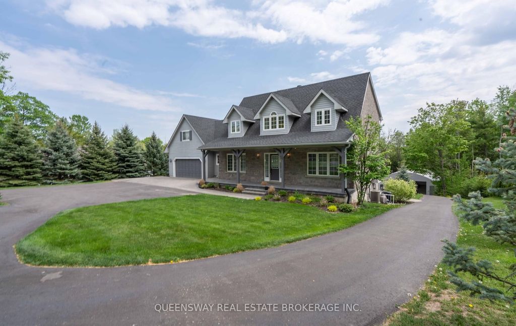 Photo of 1841 Forest Valley Drive, Innisfil, ON L9S 4A4 (MLS # N12728214)