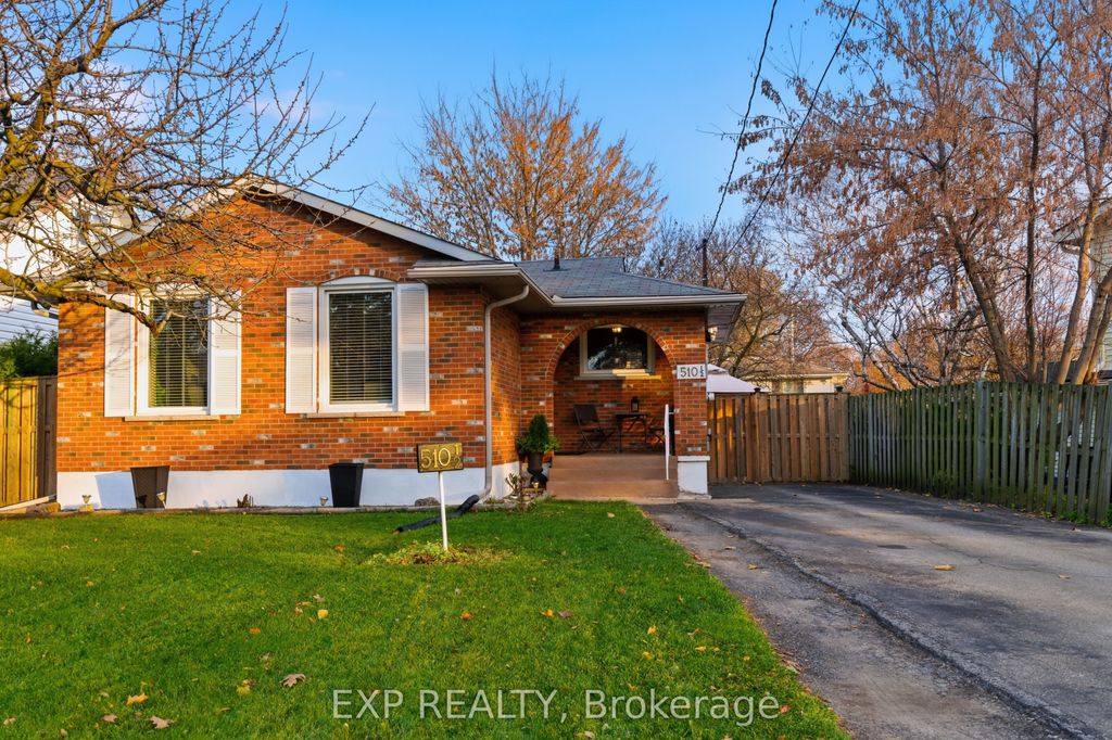 Photo of 510 1/2 Niagara Street, St. Catharines, ON L2M 3P5 (MLS # X12809752)