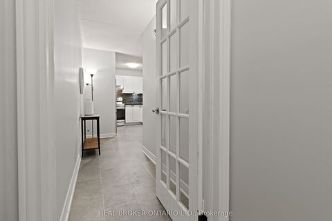 2010 Cleaver Avenue 214 Burlington ON L7M 4C1