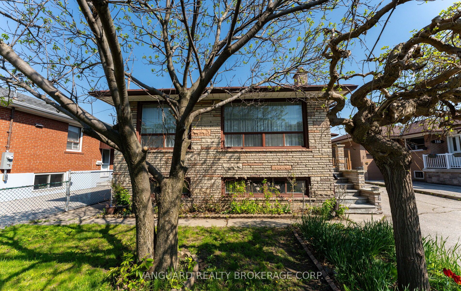 182 Dixon Road