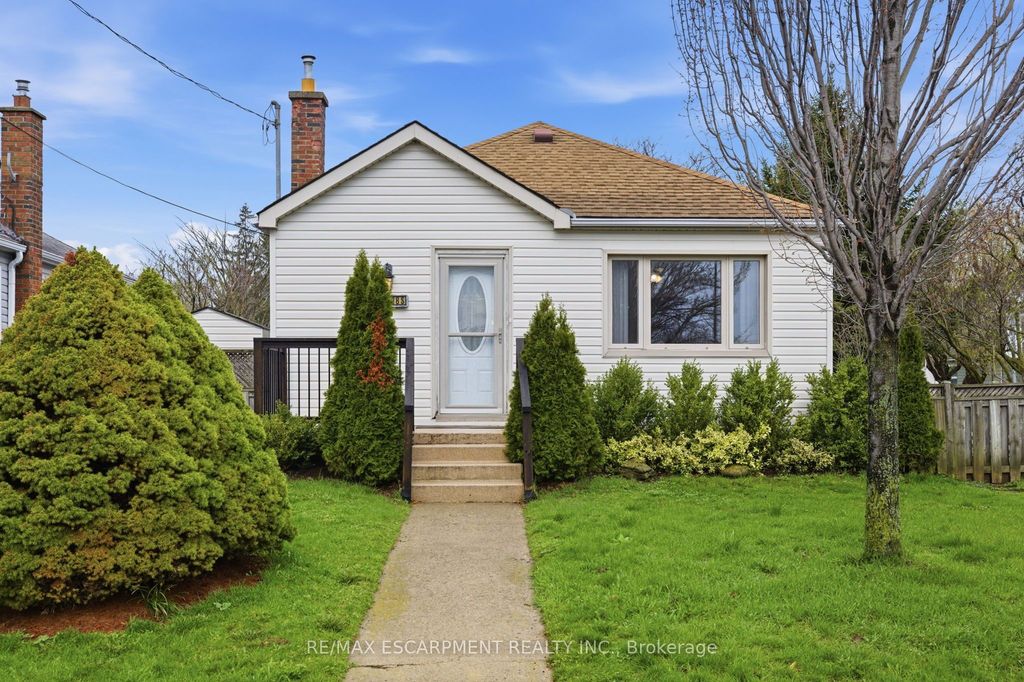 Photo of 138 Glenholme Avenue, Hamilton, ON L8K 3L7 (MLS # X13013670)