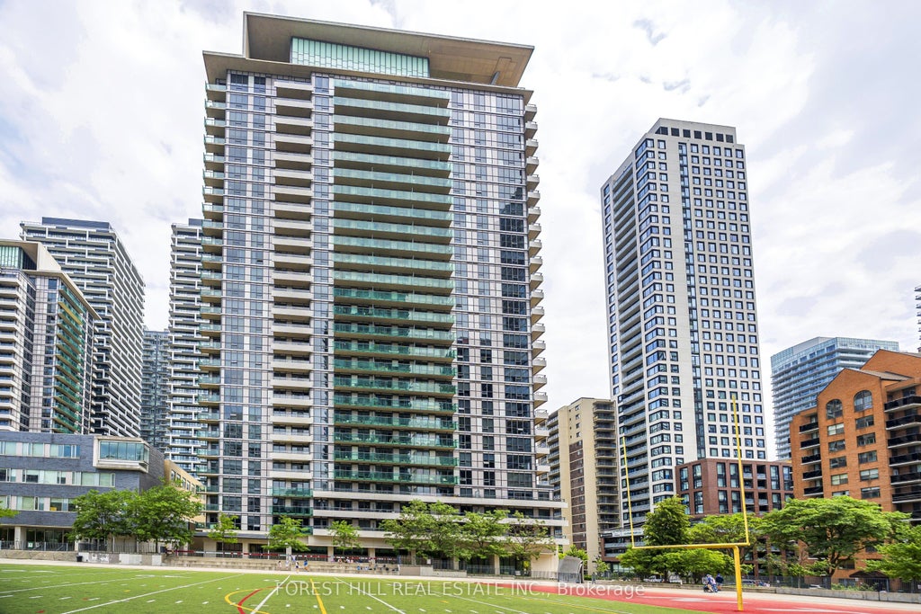 Photo of 70 Roehampton Avenue #1821, Toronto, ON M4P 1R2 (MLS # C13549260)