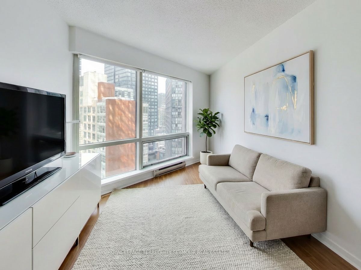 1001 Bay Street 1407