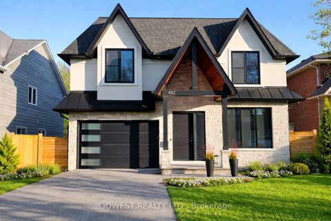 402 Niar Avenue Mississauga ON L5G 1W3